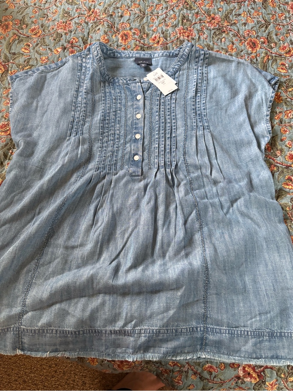 J. Jill Light Denim Pintuck Henley Tunic